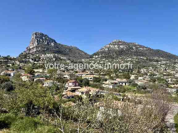 Saint Jeannet Belle maison d&rsquo;architecte avec terrain plat