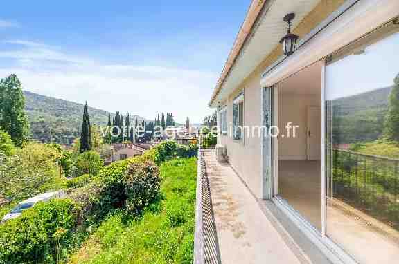 Maison T4 + terrain 3500m2 – BENDEJUN